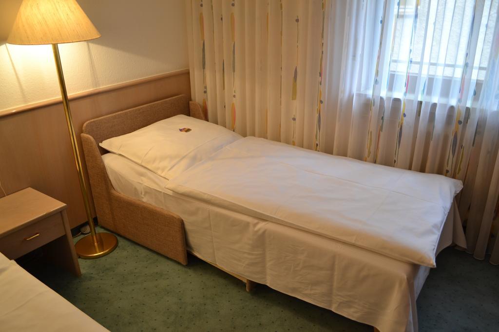 Hotel Hospiz Tubingen Ruang foto